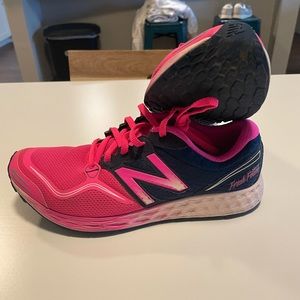Women’s New Balance Zante Fresh Foam sz 8